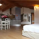 Trauner Collection Apartmanhotel