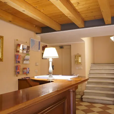 Apart Otel Trauner Collection 4*